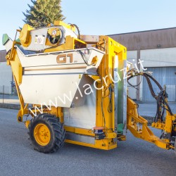 GREGOIRE G1 TOW-BEHIND GRAPE HARVESTER - V092