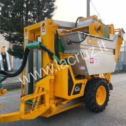 GREGOIRE G2 TOW-BEHIND GRAPE HARVESTER - V100